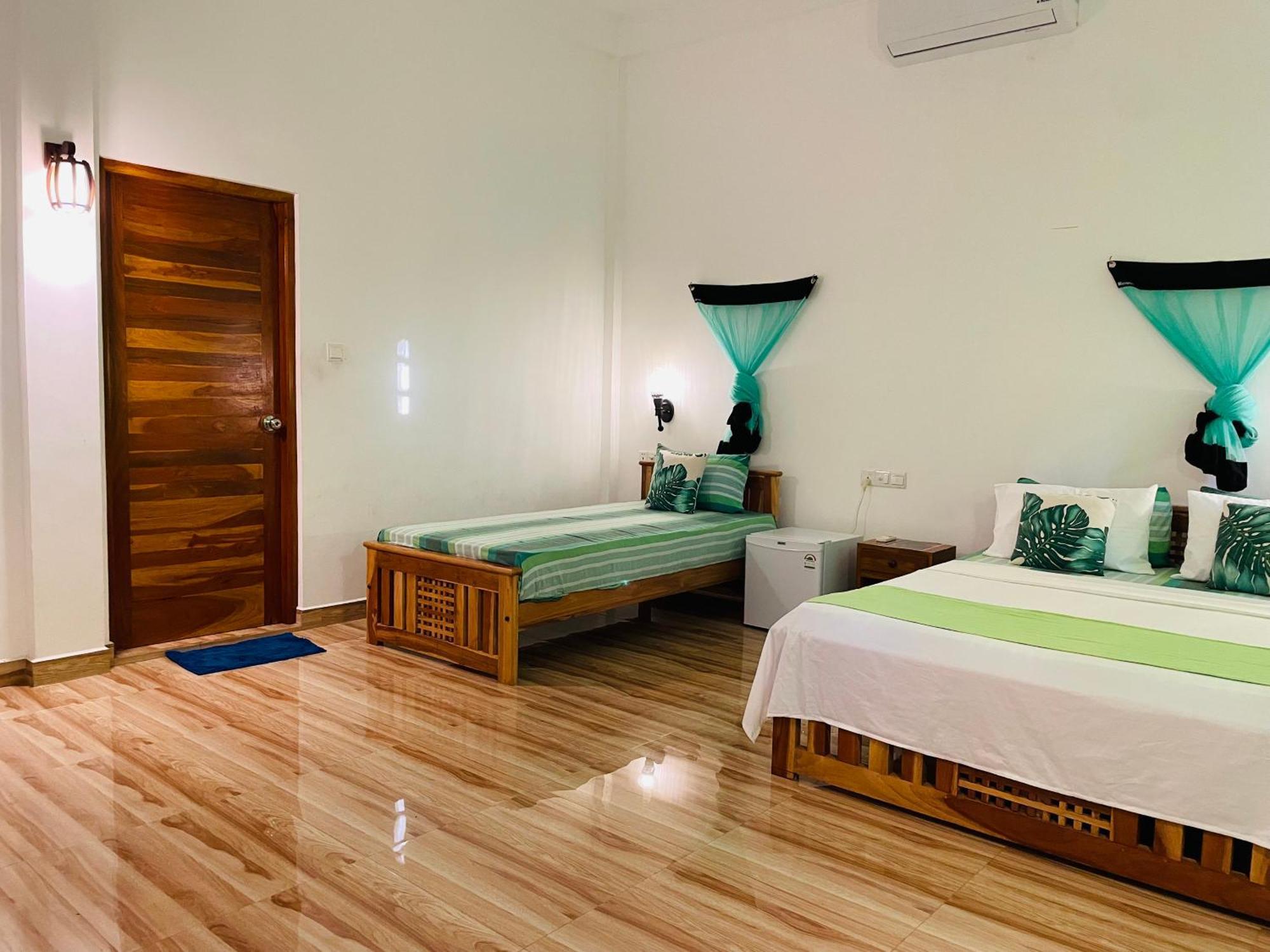 Yala Safari River View Hotel ティッサマハーラーマ エクステリア 写真