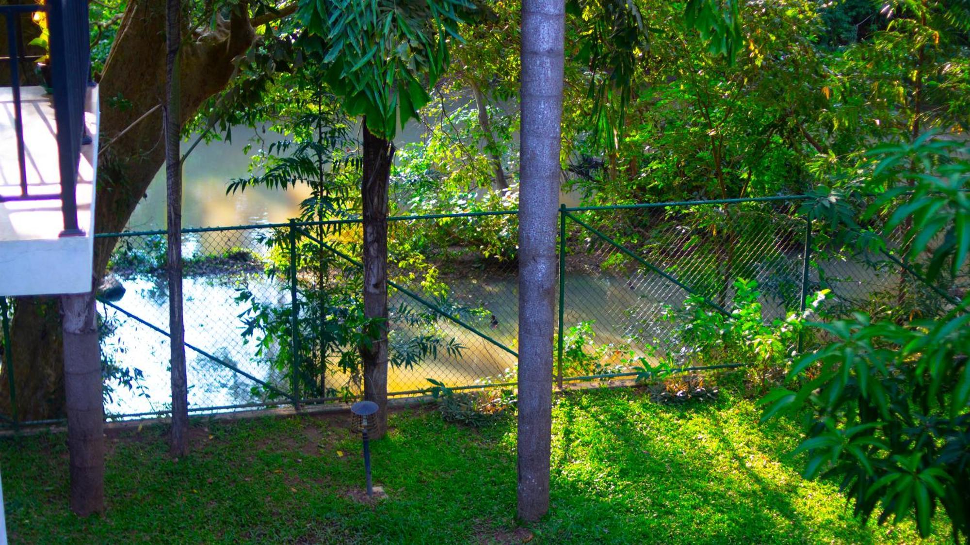 Yala Safari River View Hotel ティッサマハーラーマ エクステリア 写真